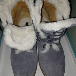 Array Gray and Cream Fur-Lined Winter Boots